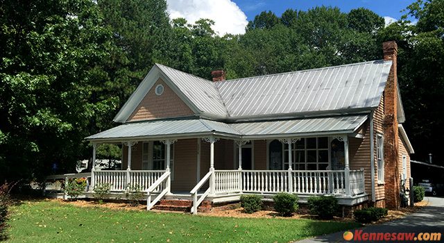 lazy-guy-distillery-front-house