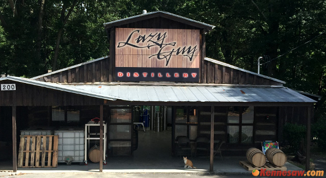 lazy-guy-distillery-outside