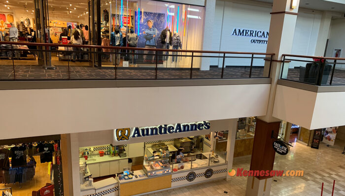 town center mall food court